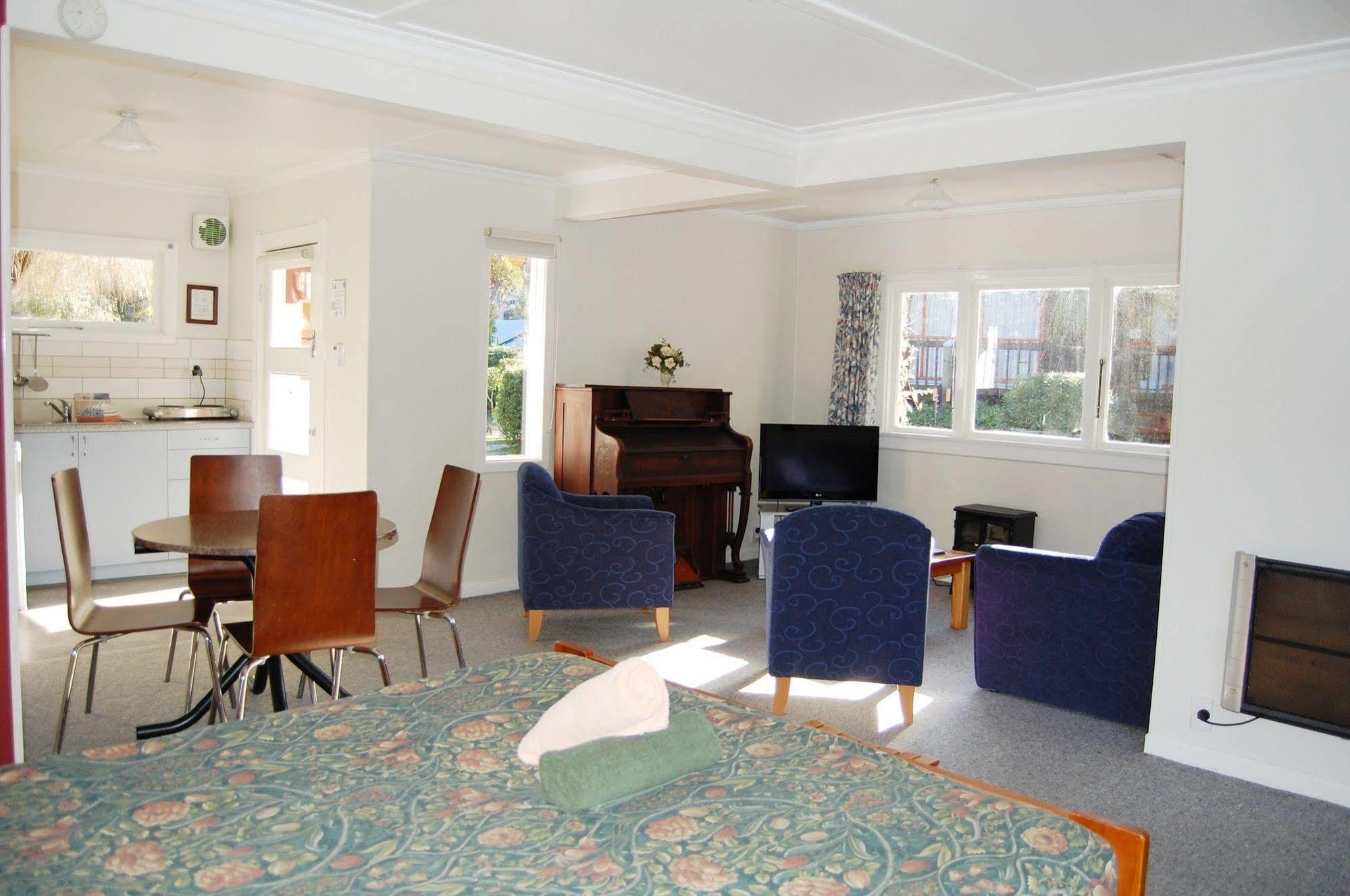 Queenstown Holiday Park Creeksyde Exterior photo